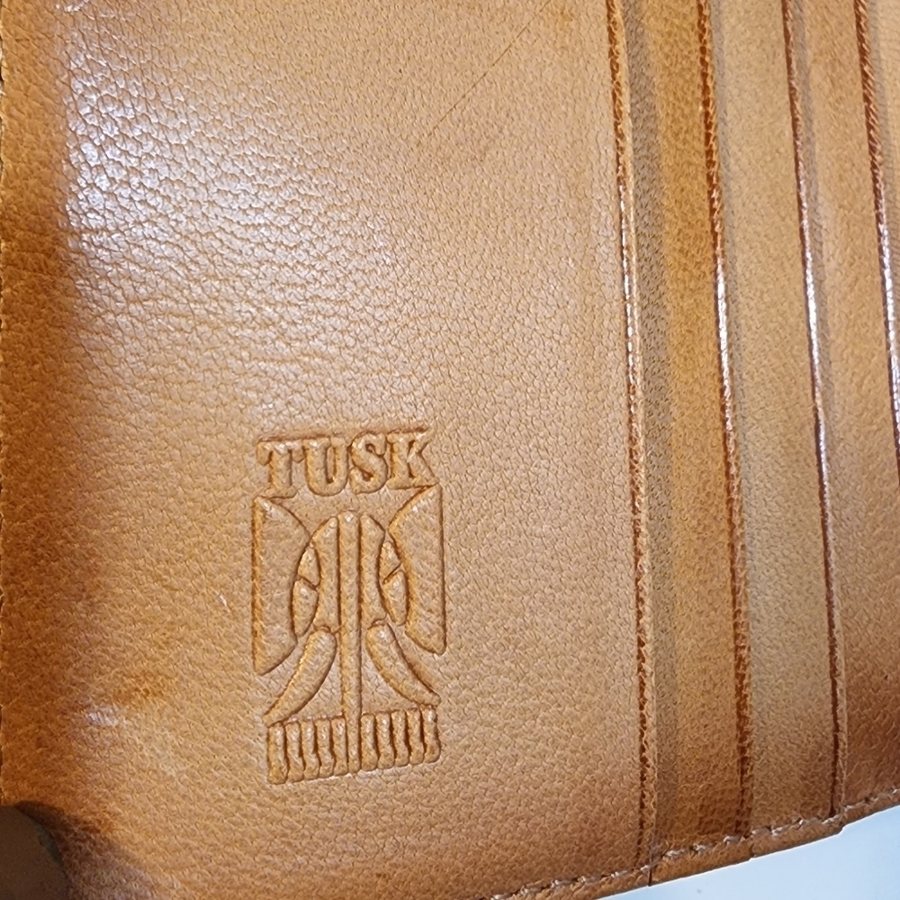 TUSK Yellow mustard leather wallet - Picture 12 of 15